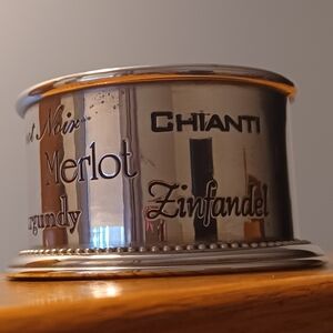 EUC Godinger Silver Plated Red Wine Bottle Holder